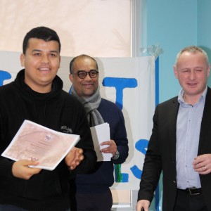 ADPED - ESAT Remise attestations provisoires Différent et Compétent (11/12/2015)